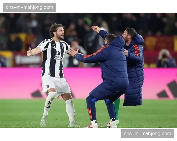 经纪人确认：尤文中场洛卡特利即将与球队完成续约