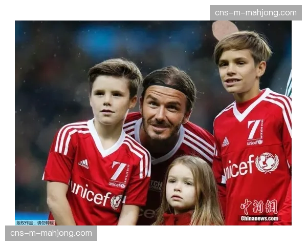 超过五千名球迷参与马德里“为慈善而跑”5公里足球赛